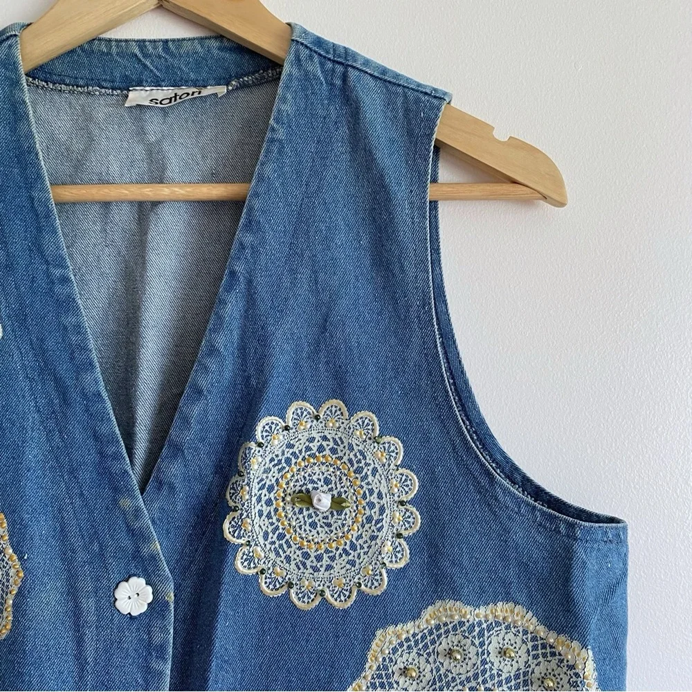 Vintage Cottagecore Lacy Floral Denim Vest - Picture 4 of 13